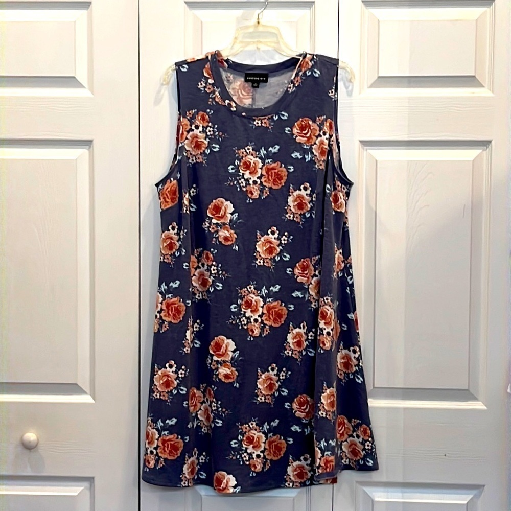 # 2X Knit sleeveless 2X trapeze dress